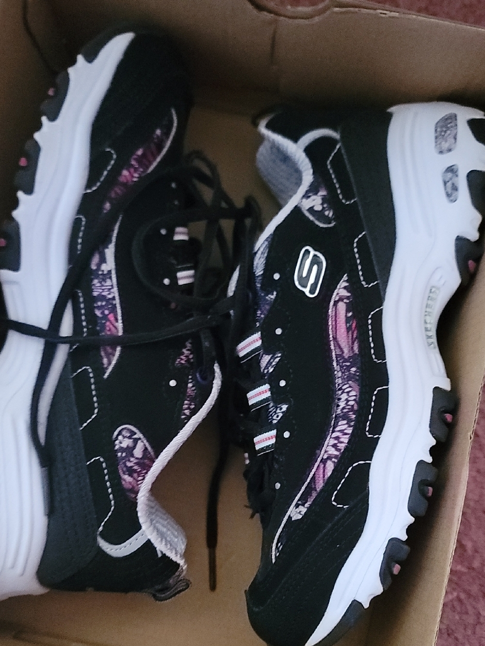Skechers with Purple Patterned Accents